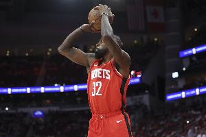 火记：杰夫-格林放弃了交易否决权 最早12月15日可被交易