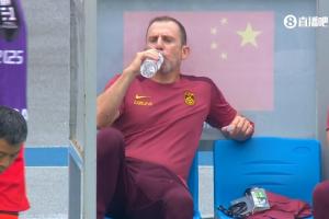 久尔杰维奇东亚杯后将卸任，中国足协已同步开启国足新帅选聘工作