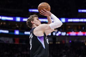 压根没想卖？名记：爵士仍然视马尔卡宁为未来核心阵容中的一员