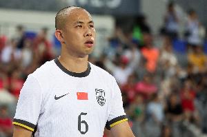 马德兴：黄政宇这次传球配合跑动及最后拿一下射门，还是很漂亮的