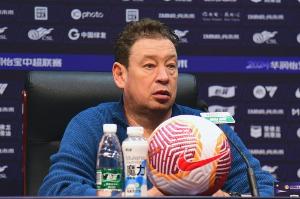 斯卢茨基：国安和申花目标都是争冠 明天的比赛重要性不言而喻