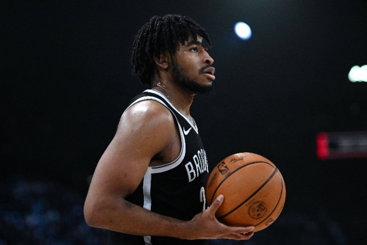 上赛季25场场均24分网记：卡梅隆-托马斯仍想要3000万年薪