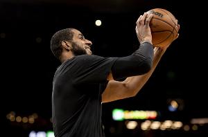 不惑祝“直臂跳投王子”阿尔德里奇40岁生日快乐！