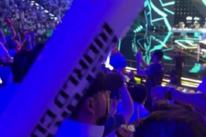 AL对阵GEN赛前，解说记得分享沙特现场氛围：Let’s Go AG[拳頭]