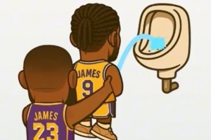 球风恶搞：詹姆斯为儿子把尿裁判帮SGA接尿KD到处尿