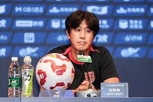 徐正源：我们全队上下都团结一致，明天要全力以赴赢下比赛