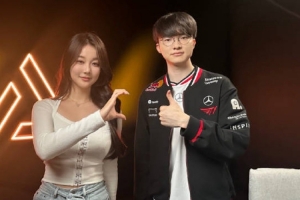 解说Kitty分享采访Faker并合照：热爱电竞 