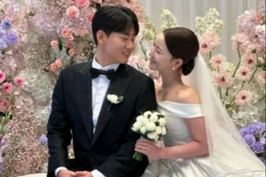 Kuro在INS上分享了自己妻子怀孕消息：预产期在明年一月