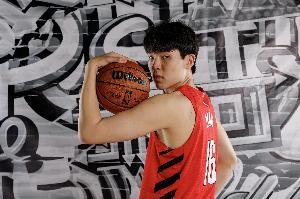 直播吧独家：杨瀚森团队近期提出不打亚洲杯 篮协同意