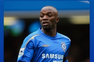 受到马克莱莱称赞，凯塞多社媒转发动态：偶像！