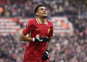 记者：迪亚斯既是拜仁队史第3贵引援，也是利物浦第3贵出售球员