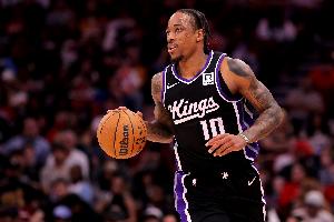 勇蜜：若有大量选秀权吃进德罗赞也无不可 王记：这对我们没道理