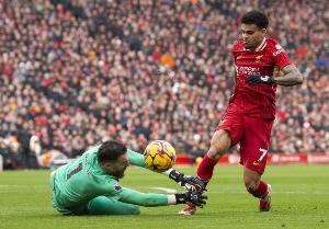 德天空记者：为了不重蹈马内覆辙，拜仁要帮助迪亚斯融入球队