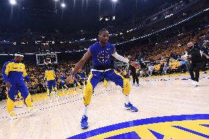 先签后换？美记：国王看中库明加的运动能力 太阳则给了首发保证