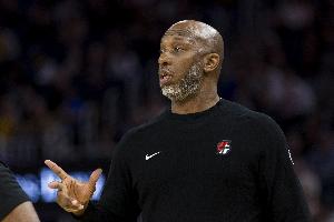 霍勒迪：我见证了比卢普斯的巅峰是他铁杆球迷 为他打球感觉很棒