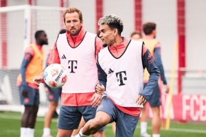 新仁来了！路易斯-迪亚斯首次参加拜仁合练