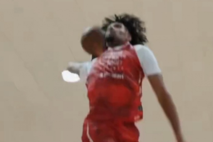 冉冉升起的新星⭐️22岁开拓者后卫夏普打野球砍46分 身体真劲爆