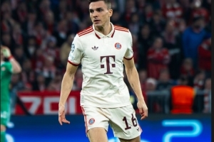 外租离队！帕利尼亚社媒：祝愿拜仁新赛季取得成功，谢谢大家