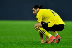 德天空：埃姆雷-詹仍受到内收肌问题困扰，将缺席新赛季首场比赛