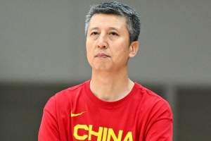 媒体人：现有这个阵容 郭士强比较喜欢一大四小 三后卫在场