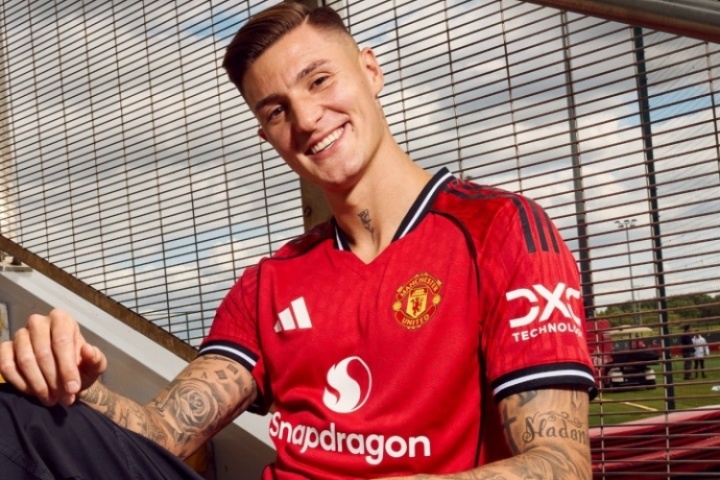 重磅引援！官方：曼联签下22岁前锋塞斯科，转会费总价8500万欧