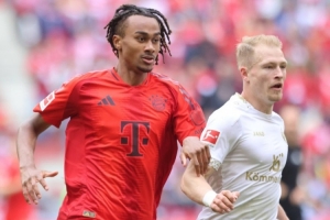 记者：拜仁将在未来几天决定是否外租阿萨雷