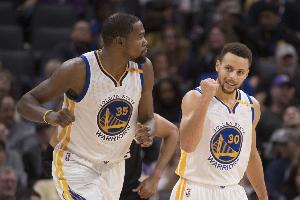 库克：杜兰特一直希望库里能拿18年FMVP 他只是不小心两连的