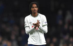 罗马诺：斯宾塞已经与热刺签下续约合同，即将官宣