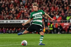 记者：若曼联对追求巴莱巴的耐心耗尽，球队可能引进尤尔曼德