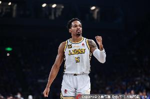 直播吧：浙江广厦与总决赛FMVP布朗达成续约意向 仍需细节商讨