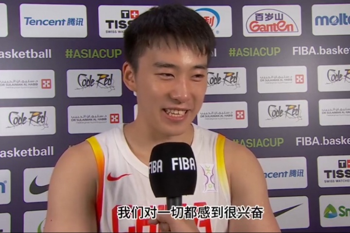去NBA交流不是问题！王俊杰赛后接受FIBA采访 流利英文对答如流