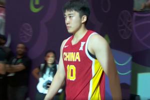 王俊杰落泪了！王俊杰和胡金秋入选本届亚洲杯最佳阵容