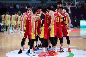 媒体人：中国男篮这届亚洲杯打出的技战术和精神面貌远超预期