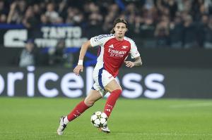 卡拉菲奥里：我们的定位球战术训练很细致 英超冠军必须是我们的