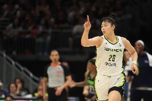 太遗憾了！李月汝受伤前刚签约了土耳其联赛