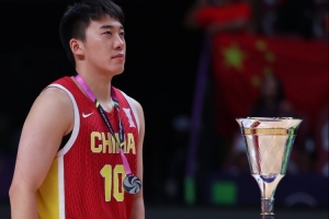 媒体人：王俊杰11月回来打全运会 让他NCAA新赛季的位置十分不稳