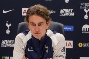 埃泽被枪手截胡！弗兰克：不想来热刺的人就别加盟，不希望他们来