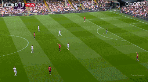 可惜啊！巴因德尔后场大脚，库尼亚精彩停球后打门被扑