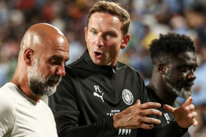 电讯报：曼城全面贯彻林德斯的战术理念，频繁造越位反遭热刺利用