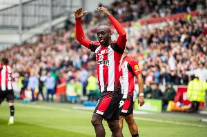 埃迪-豪：维萨正努力赶上对阵布莱顿的比赛，他对我们非常重要