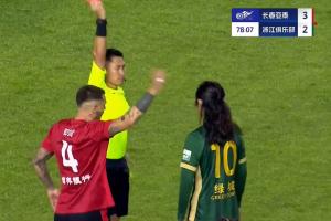 浙江跟队怒批马宁：出牌动作夸张、人体扭曲，暴露其表现型人格