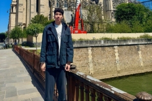 余嘉豪晒照：旧图新发 新赛季7天后到来 加油