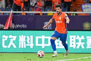 鲁媒：泰山一直在推进瓦科的续约，瓦科也有留队的意愿