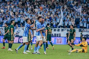 台风影响！记者：深圳今天休息，明天根据具体的情况安排训练计划