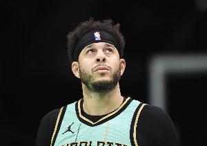 人够了勇士大名单已有13人 给库明加2200万还能有第15人