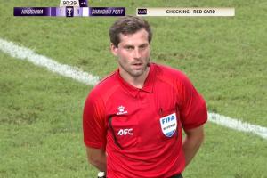 如何评价？本场主裁3次争议判罚，此前他受邀执法海港3-2国安