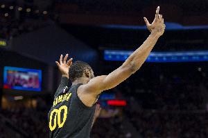 媒体人：如果不算库明加 勇士大概是全联盟平均球商最高的阵容