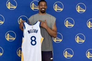 2年650万+球员选项！勇士官方：球队签下自由球员后卫梅尔顿