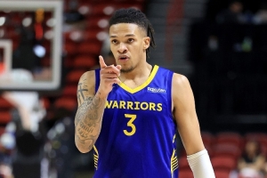 56号秀！科尔：威尔-理查德很出色&学习能力强&很好教 他前途无量