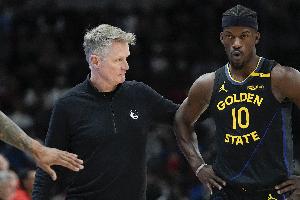 科尔：巴特勒因个人原因将缺阵一场 其他老将们也会安排轮休